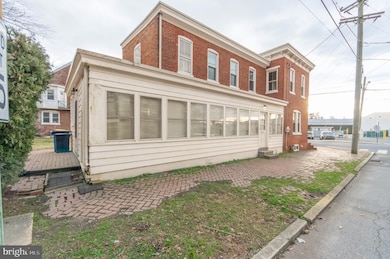 123 W 6th St, New Castle, DE 19720 - photo 3