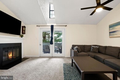 18704 Caledonia Ct, Germantown, MD 20874 - photo 7