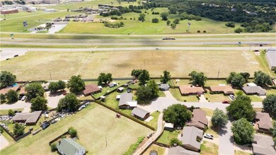 2001 E Main St, Weatherford, OK 73096 - photo 4