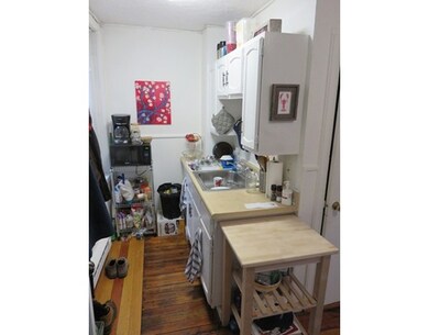 25 Charter St unit 3, Boston, MA 02113 - photo 2