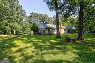 13914 Crest Hill Ln, Silver Spring, MD 20905 - photo 2