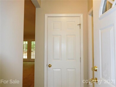 575 Woodcrest Dr, Gastonia, NC 28052 - photo 2