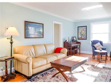 Another view of the cheery living room -- so spaci