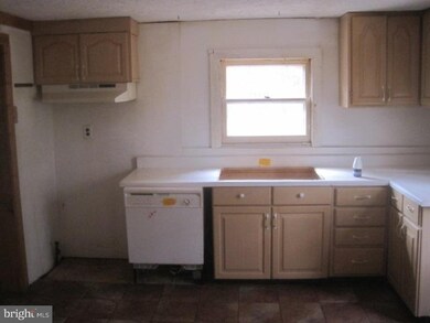 525 Spruce Ave, Newfield, NJ 08344 - photo 5