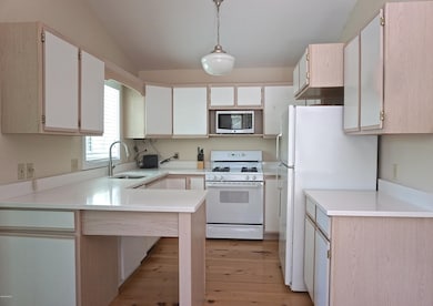 KITCHEN - NEW GRANITE COUNTERTOPS