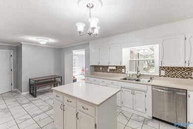 2211 Toll Gate Rd SE, Huntsville, AL 35801 - photo 7