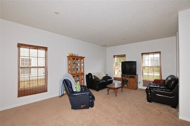 3160 Hemlock St, Whiteland, IN 46184 - photo 3