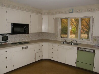 Kitchen. Nice size eat in kitchen.  There is also 