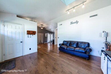 7-Living Rm. Pic #3