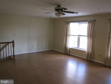 11333 Morning Gate Dr, Rockville, MD 20852 - photo 2