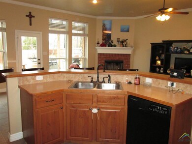 5872 Grace Ave, Tyler, TX 75707 - photo 5