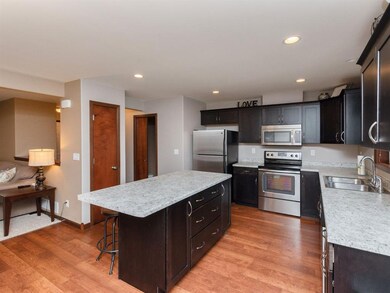 3221 Breyer St SW unit B, Cedar Rapids, IA 52404 - photo 5