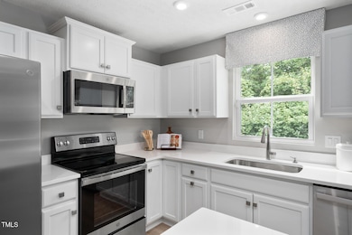 02 kitchen