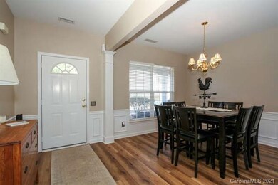 Spacious foyer as you enter