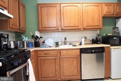 Radnor House unit 416, Bryn Mawr, PA 19010 - photo 5