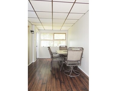 25 N Chatham St, Springfield, MA 01109 - photo 2