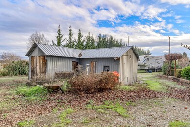 872 W Justice Rd, Central Point, OR 97502 - photo 7