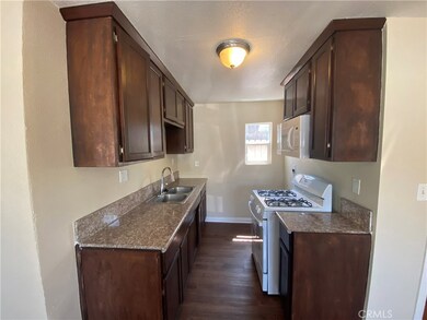 708 W Plum St, Compton, CA 90222 - photo 4