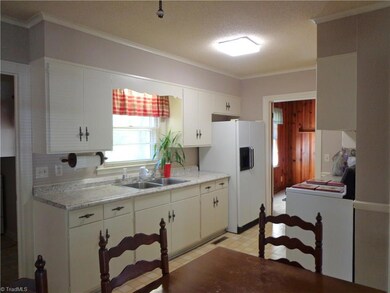 1420 Brookdale Dr, Asheboro, NC 27205 - photo 5