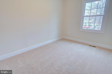 2017 N Anvil Ln, Temple Hills, MD 20748 - photo 5