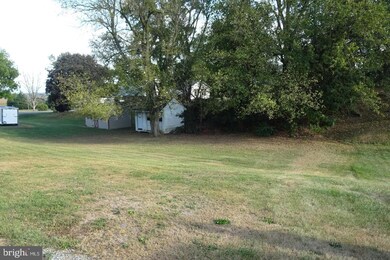 1172 East Ave, Waynesboro, PA 17268 - photo 2