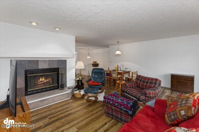 08-Living Room_IMG_9588_SSW