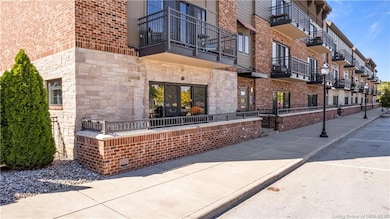 210 Mulberry St, Jeffersonville, IN 47130 - photo 2