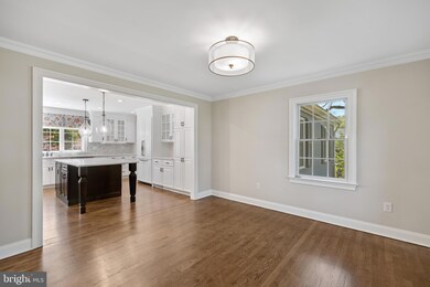 1015 Potomac Ln, Alexandria, VA 22308 - photo 6