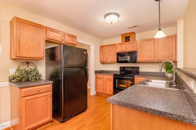 2304 Sadler Dr unit B, Winterville, NC 28590 - photo 7