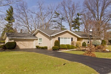 255 Old Trail Dr, Columbus, OH 43213 - photo 2