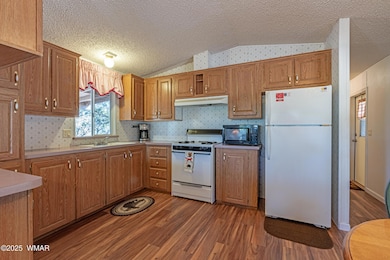 1680 Cactus Flower, Show Low, AZ 85901 - photo 3