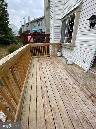 16889 Jed Forest Ln, Woodbridge, VA 22191 - photo 6