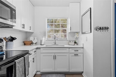 2819 Marconi St unit B, Tampa, FL 33605 - photo 2