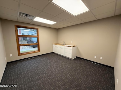 2820 19th Ave S, Grand Forks, ND 58201 - photo 5