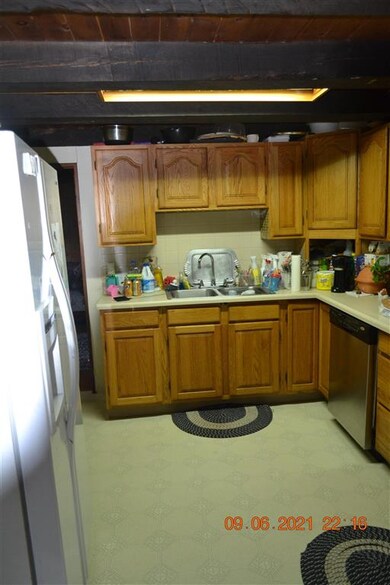 44 Champion Hill Rd, Effingham, NH 03882 - photo 4