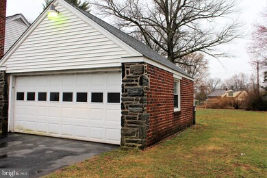 603 Morris Ln, Wallingford, PA 19086 - photo 3