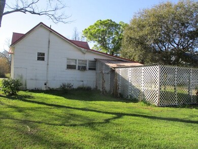2049 E Johnson St, Meigs, GA 31765 - photo 2