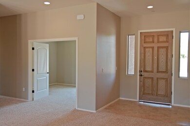 Entry/Den