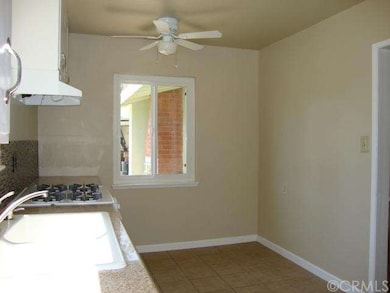 Room for a breakfast table