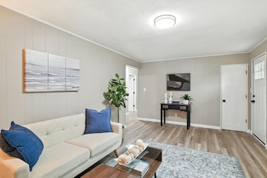 17 Pebble Mill Rd, Springfield, MA 01118 - photo 3