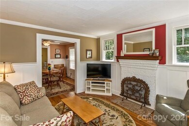 Original hardwood floors