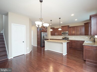 330 Kahler Way, Glen Burnie, MD 21060 - photo 3