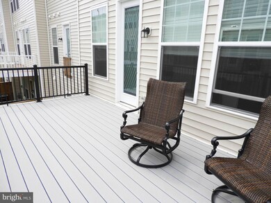 42287 Lancaster Woods Square, Chantilly, VA 20152 - photo 7