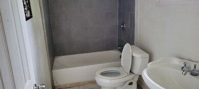 600 Water St, Whitesboro, TX 76273 - photo 6