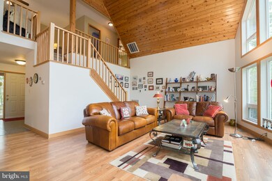 756 Wisteria Ln, Berkeley Springs, WV 25411 - photo 6