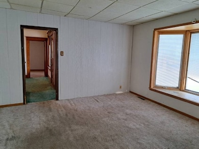 527 Shelton St, Chadron, NE 69337 - photo 7