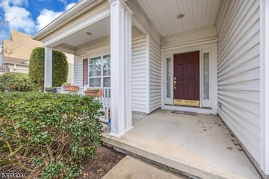 324 Biltmore Ln, Somerset, NJ 08873 - photo 5