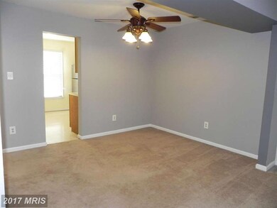 300 S 11th St unit H, Purcellville, VA 20132 - photo 3