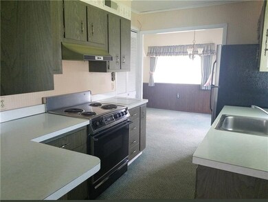 12x8 Kitchen  Electric stove, dishwasher, nice cou