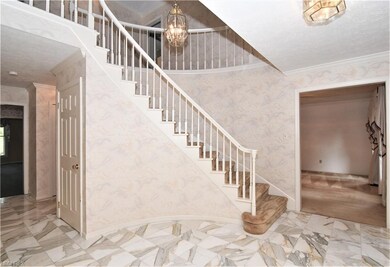 Winding staircase
